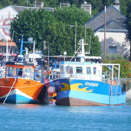 D'hôtes Lumière Du Cap Vue Couette-café 3*